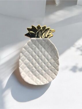 Ceramic Pineapple Jewelry Holder with Gold Top